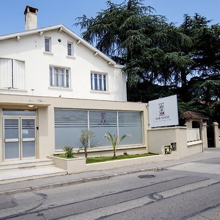 Gab House Hotel Bron Ngoại thất bức ảnh