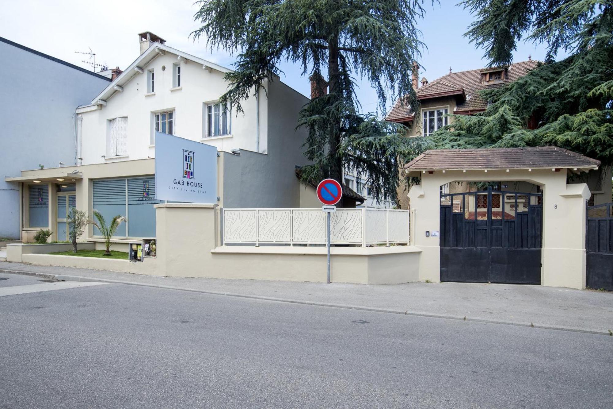 Gab House Hotel Bron Ngoại thất bức ảnh